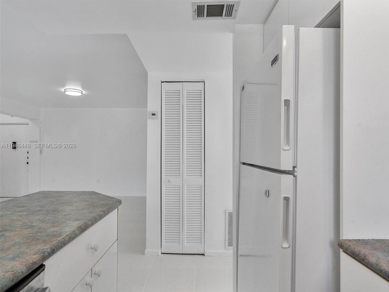 201 178th Dr, Unit 307, Sunny Isles Beach, FL 33160 Photo