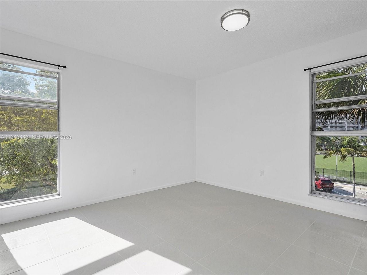 201 178th Dr, Unit 307, Sunny Isles Beach, FL 33160 Photo