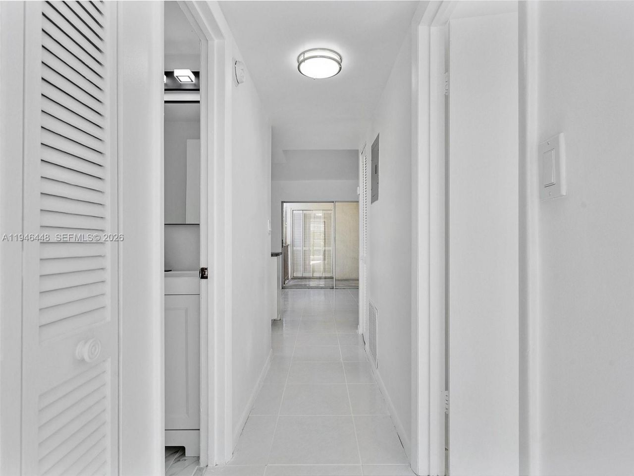 201 178th Dr, Unit 307, Sunny Isles Beach, FL 33160 Photo