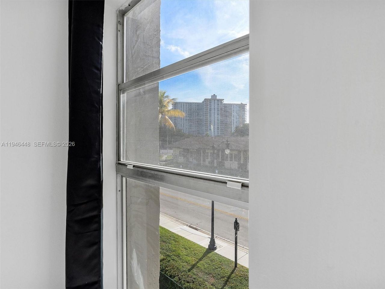 201 178th Dr, Unit 307, Sunny Isles Beach, FL 33160 Photo