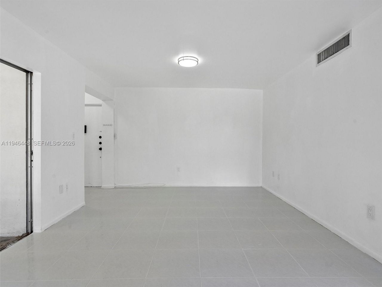 201 178th Dr, Unit 307, Sunny Isles Beach, FL 33160 Photo