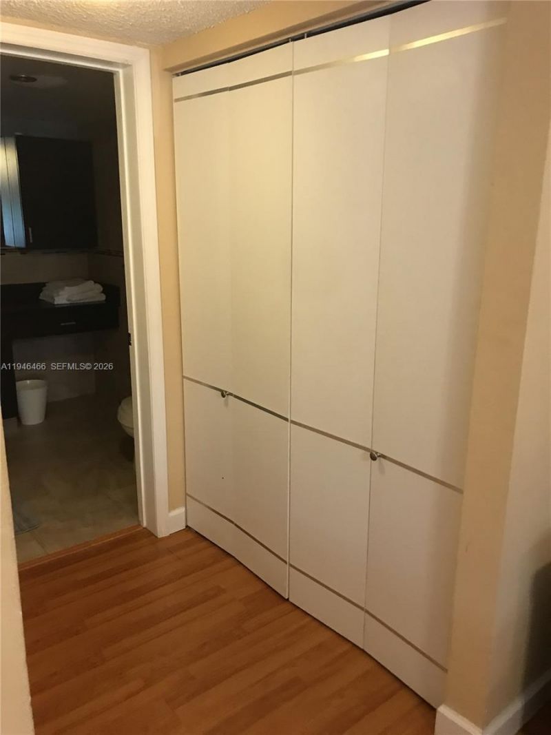 4652 NW 97th Pl , Unit 235, Doral, FL 33178 Photo