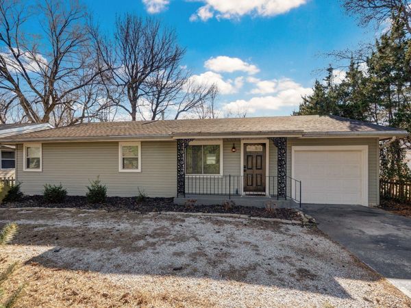 1520 E Seminole Street, Springfield, MO 65804