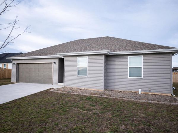 415 W Oak Lawn Street, Rogersville, MO 65742