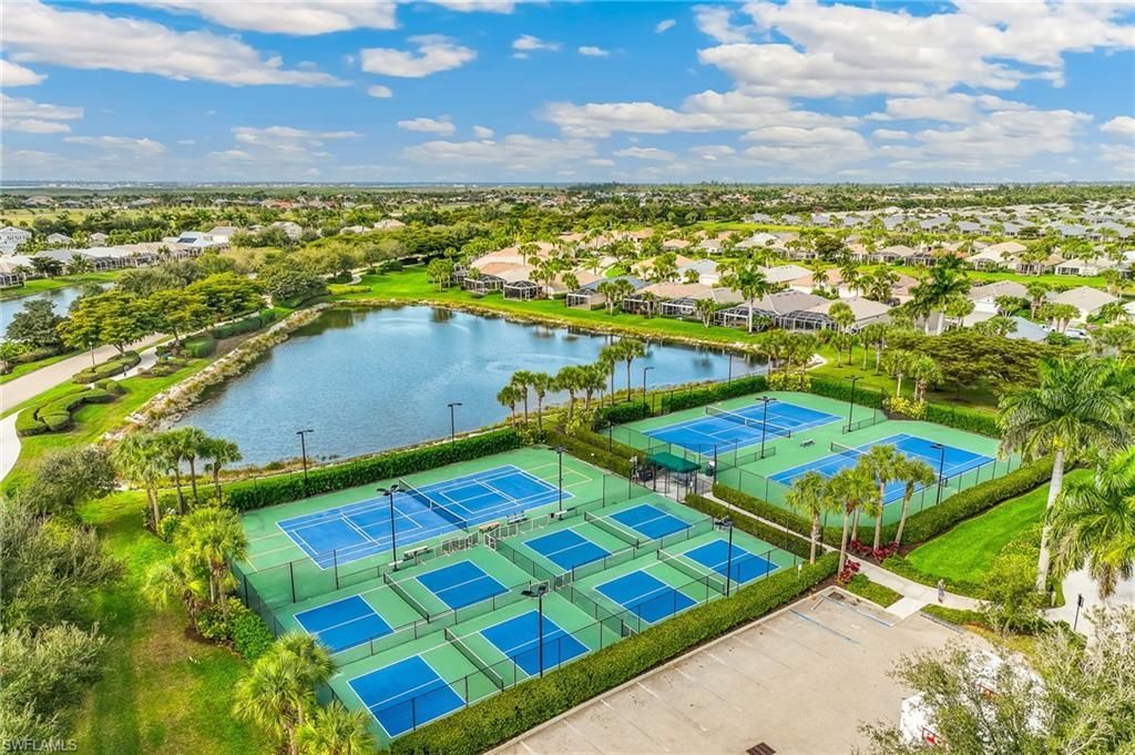 2664 Brightside Ct S, Cape Coral, FL 33991 Photo