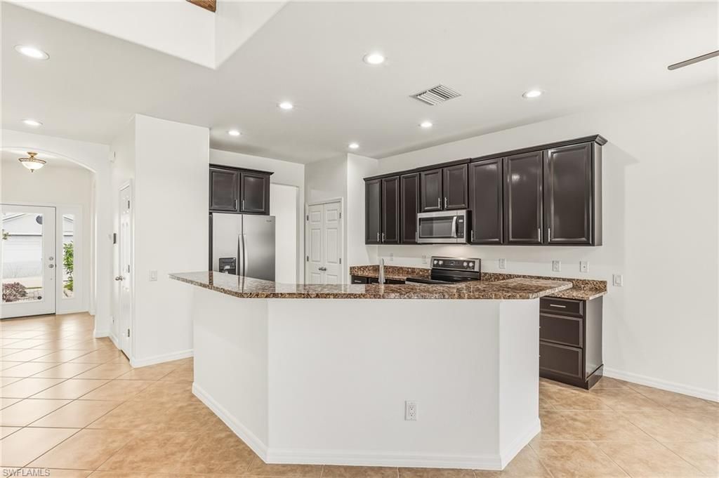 2664 Brightside Ct S, Cape Coral, FL 33991 Photo