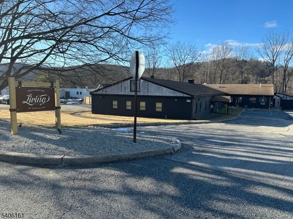 300 Valentine St, Hackettstown, NJ 07840