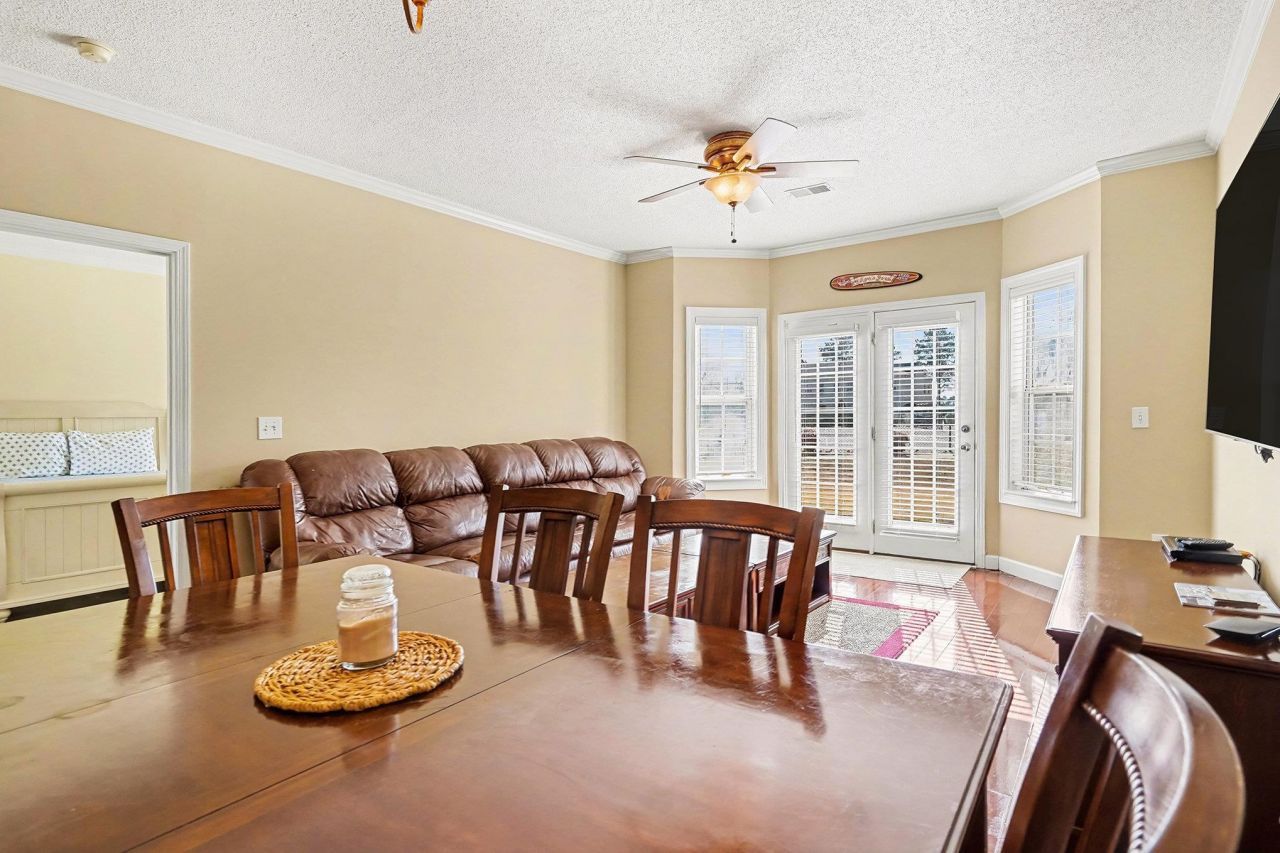 4518 Girvan Dr. Photo 10