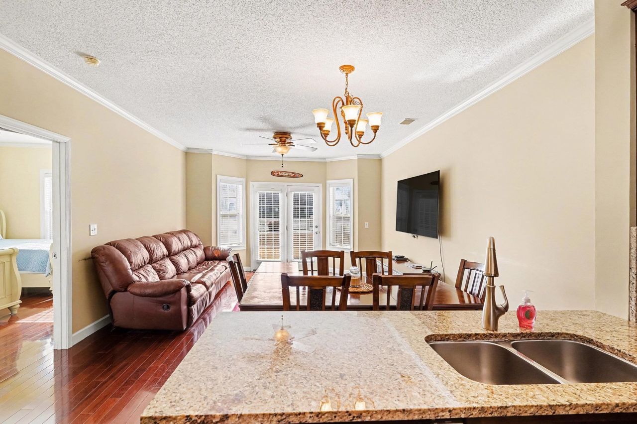 4518 Girvan Dr. Photo 14