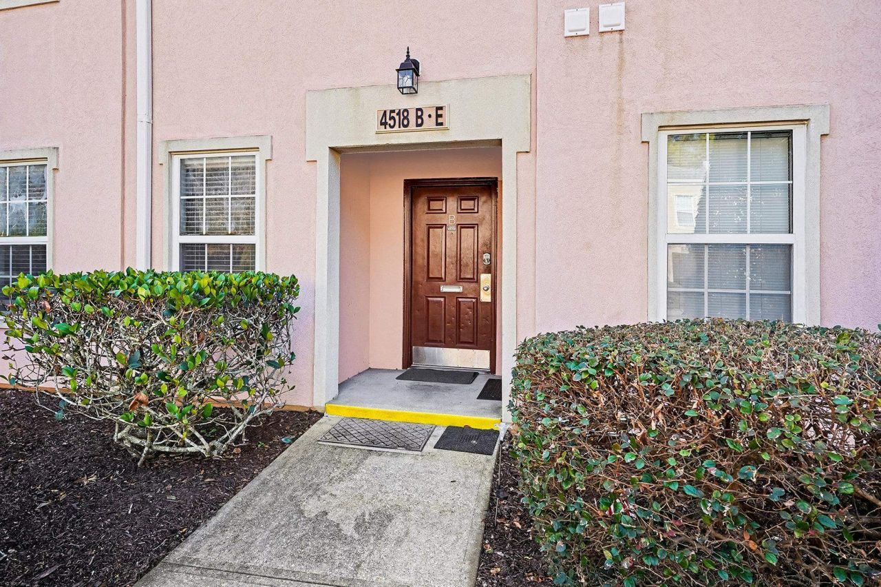 4518 Girvan Dr. Photo 2