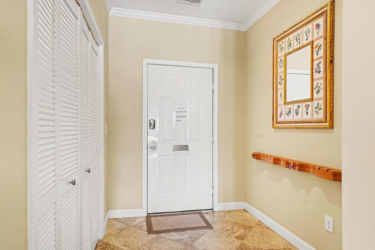 4518 Girvan Dr. Photo 3