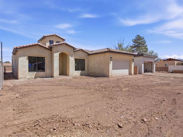 1325 Van Cleave Road NW, Albuquerque, NM 87107