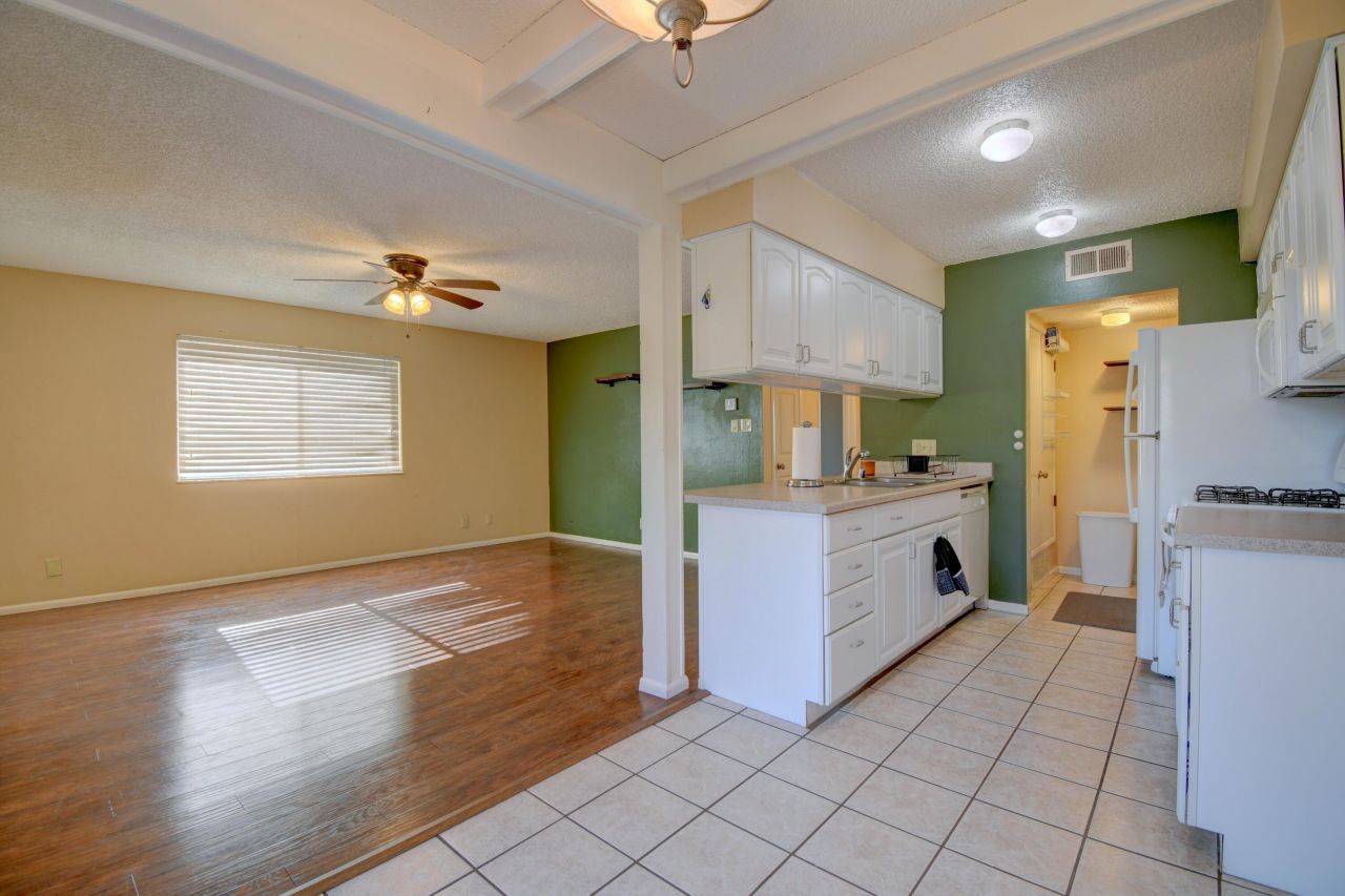 8445 Chambers Court Ne, Unit D, Albuquerque, NM 87111 Main Photo