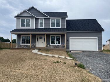 114 BLOOMFIELD Street, Baldwinsville, NY 13027