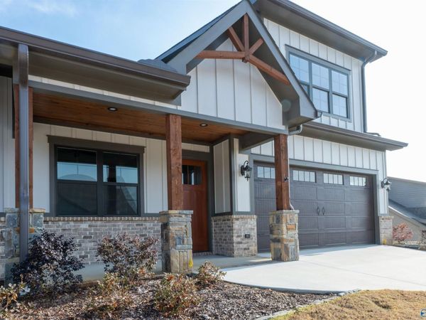 109 Whistling Straits Way, Guntersville, AL 35976