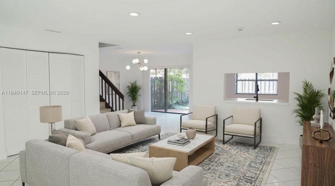 9023 SW 113th Place Cir W, Miami, FL 33176 Photo