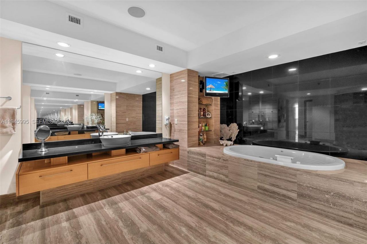 101 S Fort Lauderdale Beach Blvd, Unit 2601, Fort Lauderdale, FL 33316 Photo