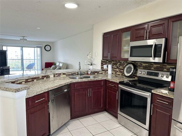 2240 N Cypress Bend Dr , Unit 805, Pompano Beach, FL 33069