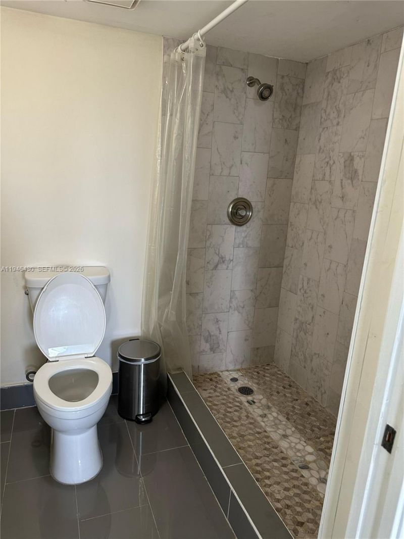 2240 N Cypress Bend Dr , Unit 805, Pompano Beach, FL 33069 Photo