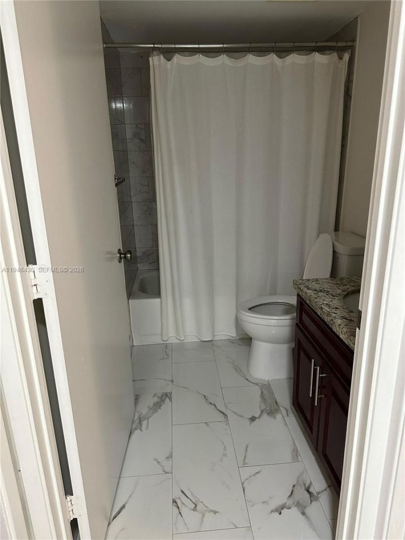 2240 N Cypress Bend Dr , Unit 805, Pompano Beach, FL 33069 Photo