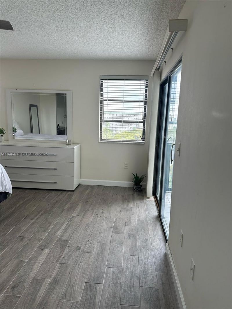 2240 N Cypress Bend Dr , Unit 805, Pompano Beach, FL 33069 Photo