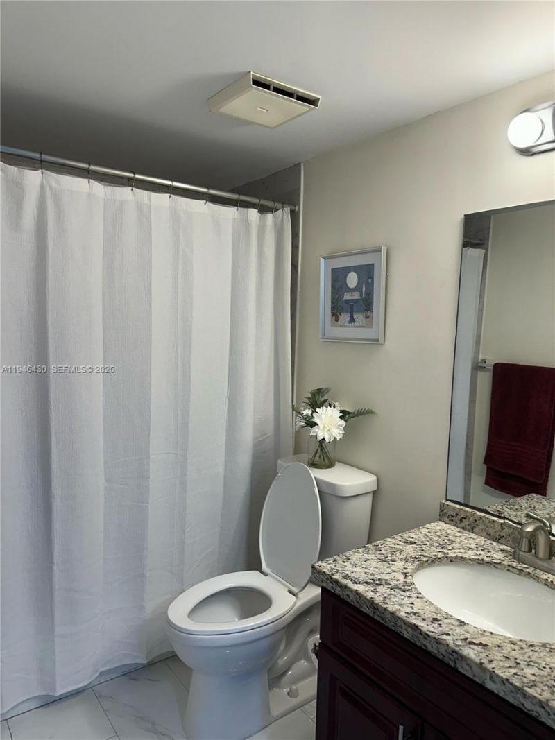 2240 N Cypress Bend Dr , Unit 805, Pompano Beach, FL 33069 Photo