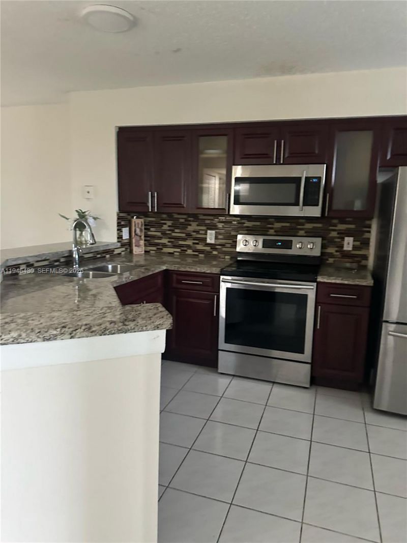 2240 N Cypress Bend Dr , Unit 805, Pompano Beach, FL 33069 Photo