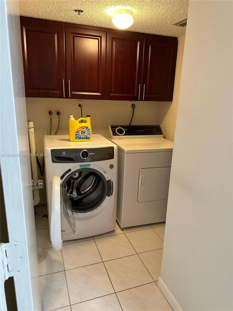 2240 N Cypress Bend Dr , Unit 805, Pompano Beach, FL 33069 Photo