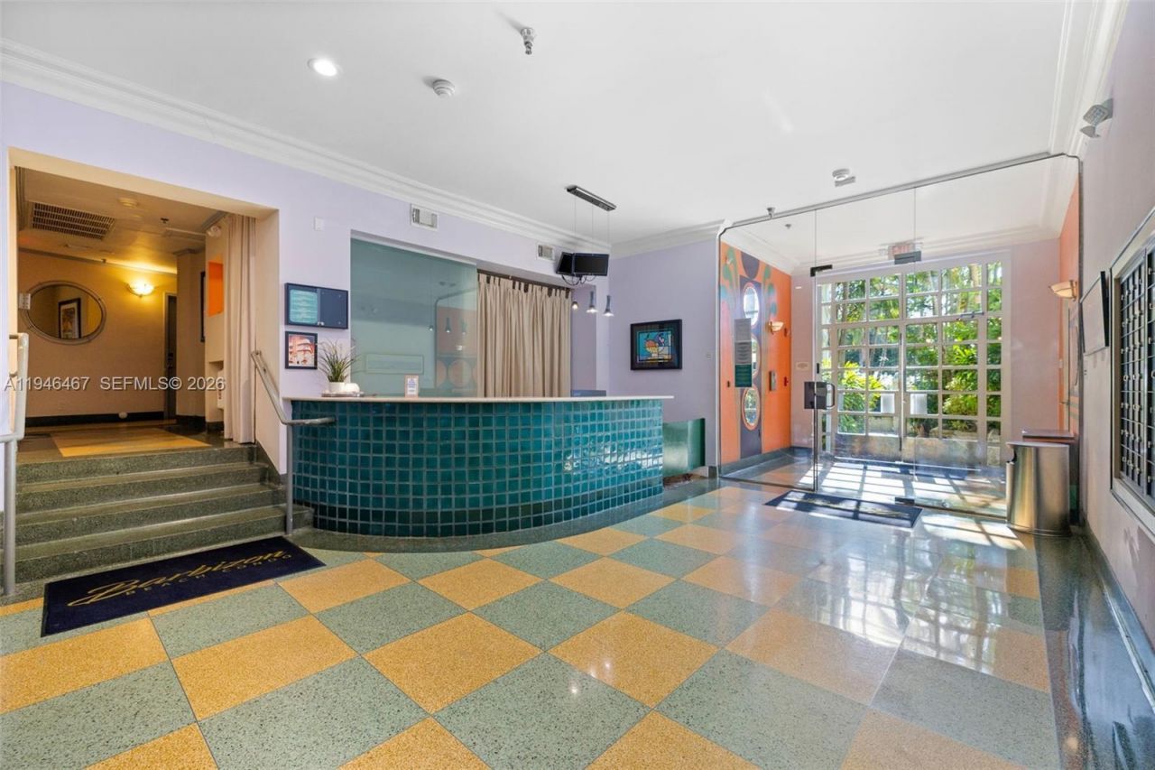 530 Ocean Dr , Unit 108, Miami Beach, FL 33139 Photo