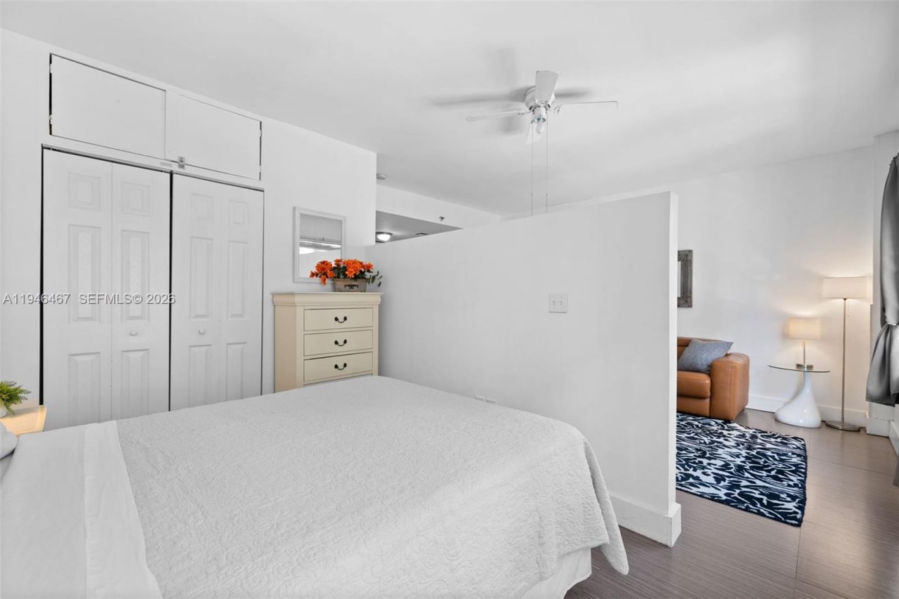 530 Ocean Dr , Unit 108, Miami Beach, FL 33139 Photo