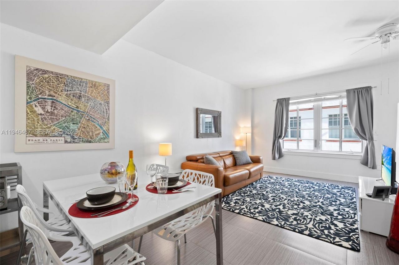 530 Ocean Dr , Unit 108, Miami Beach, FL 33139 Photo