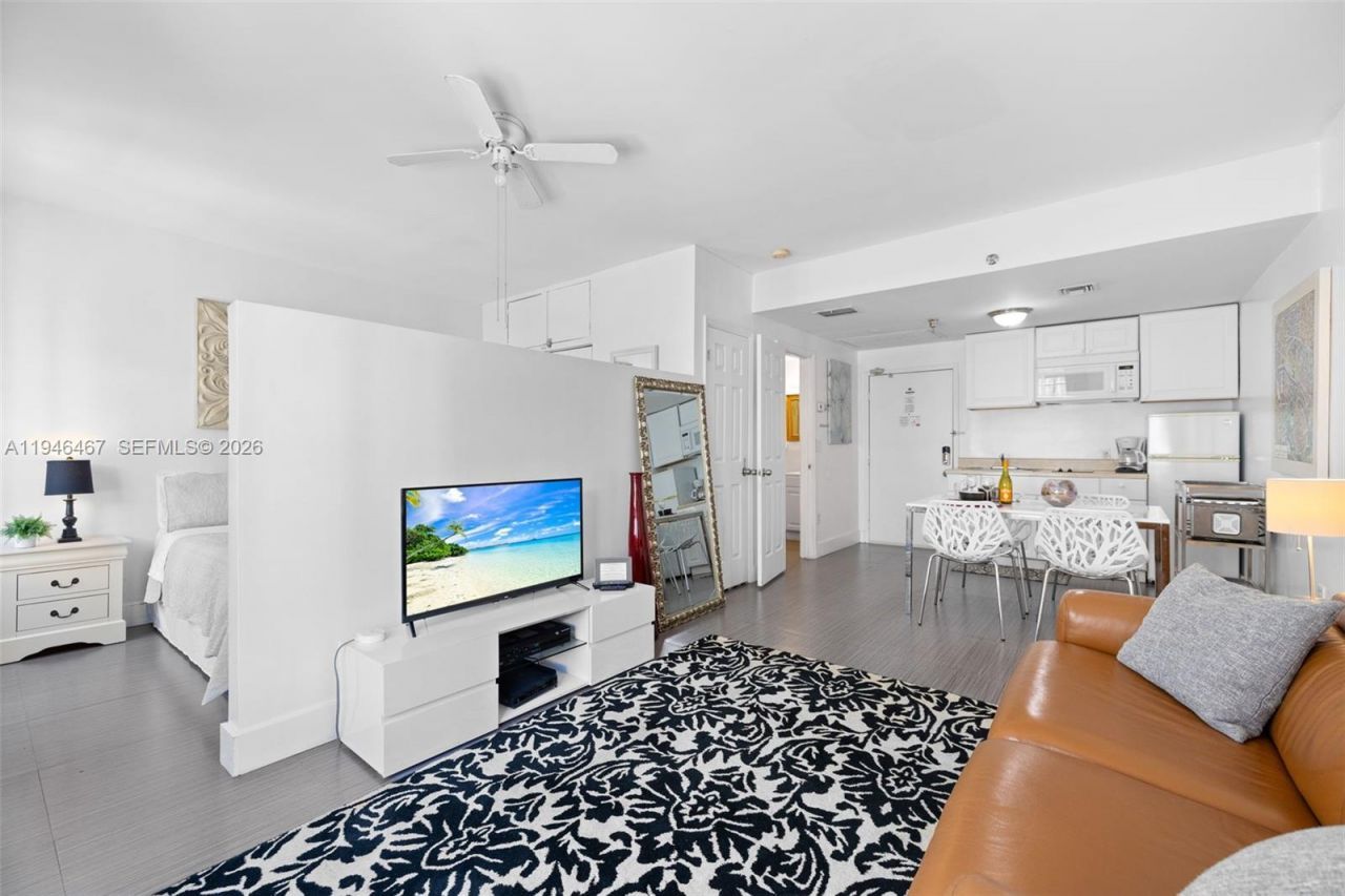 530 Ocean Dr , Unit 108, Miami Beach, FL 33139 Photo