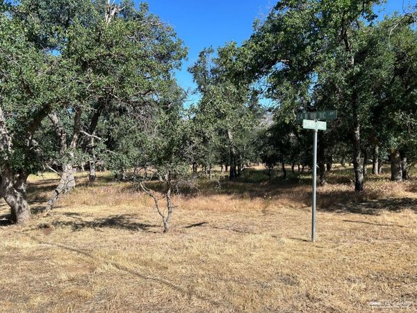 19777 Country Oaks Street, Tehachapi, CA 93561