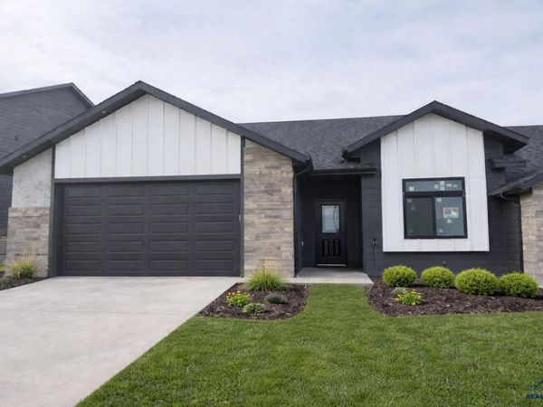 1222 PINNACLE CT, Rapid City, SD 57701