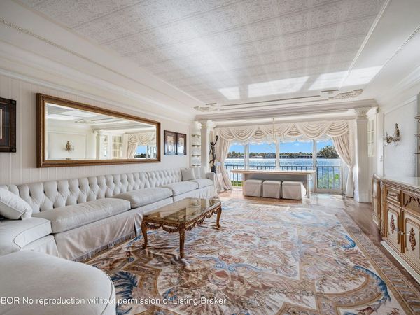 2170 Ibis Isle Road, Unit 8, Palm Beach, FL 33480