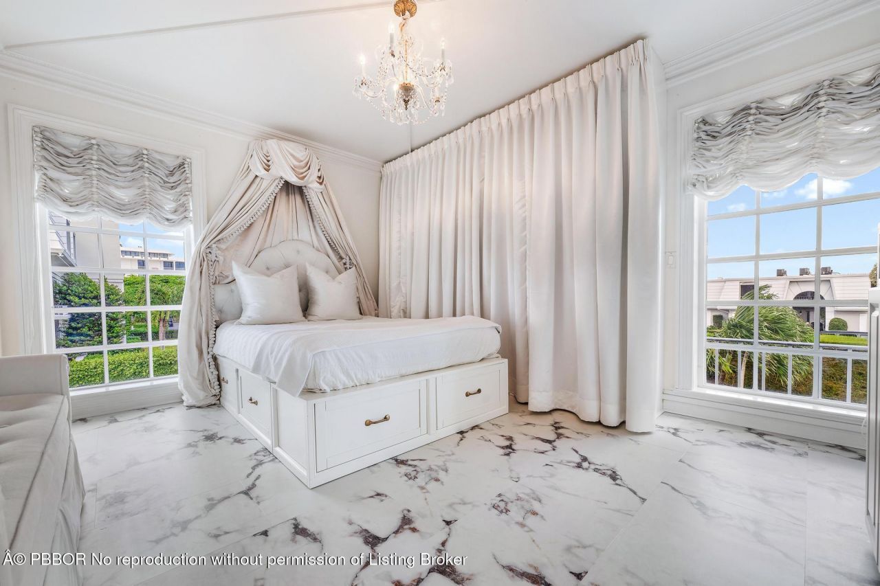 2170 Ibis Isle Road, Unit 8, Palm Beach, FL 33480 Photo