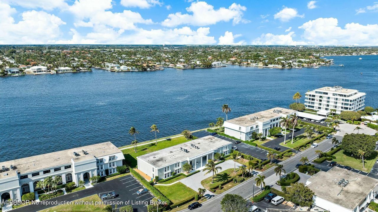 2170 Ibis Isle Road, Unit 8, Palm Beach, FL 33480 Photo