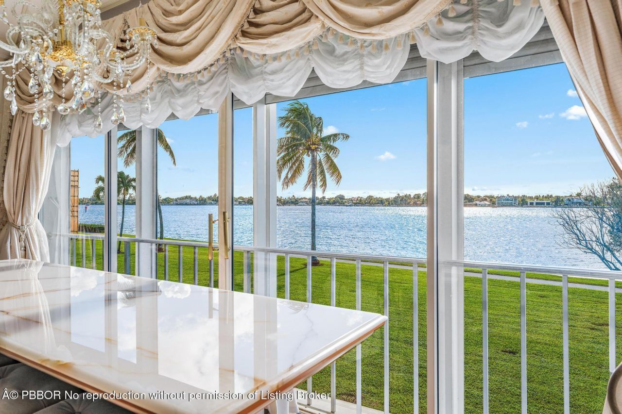 2170 Ibis Isle Road, Unit 8, Palm Beach, FL 33480 Photo