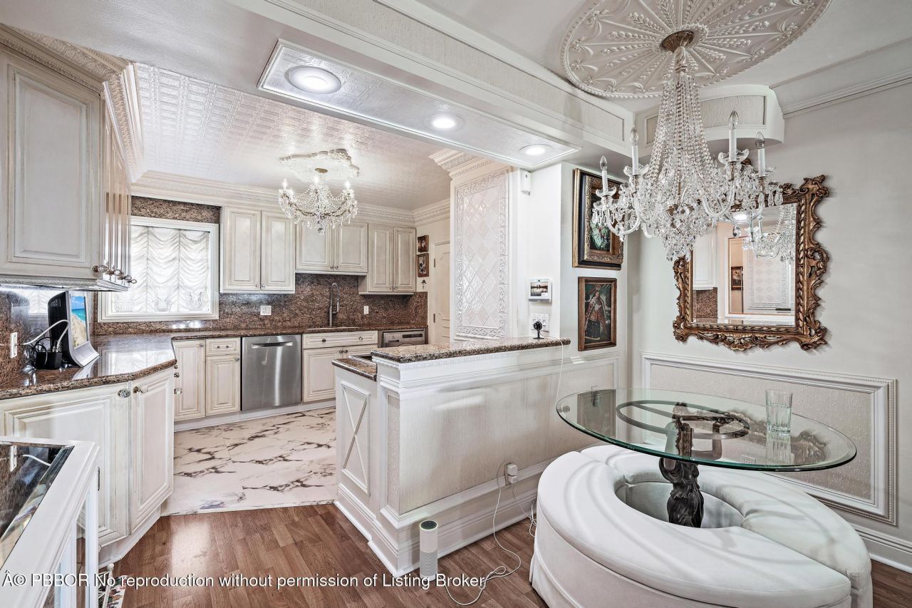 2170 Ibis Isle Road, Unit 8, Palm Beach, FL 33480 Photo