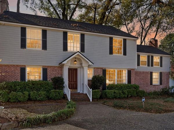 367 Pierremont Road , Shreveport, LA 71106