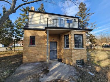 15646 SARATOGA Street, Detroit, MI 48205