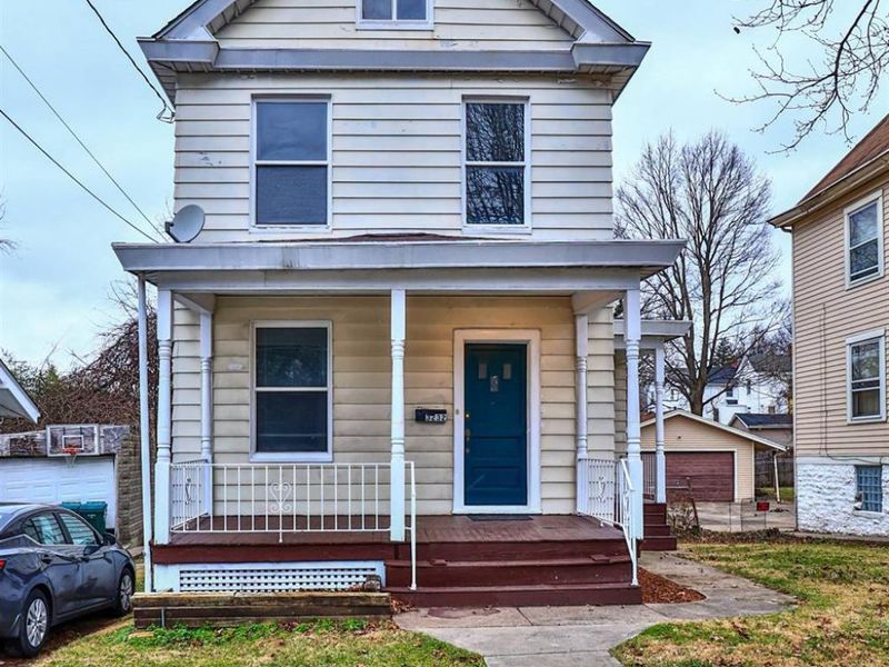 3232 Montana Avenue, Cincinnati, OH 45211 Photo 1