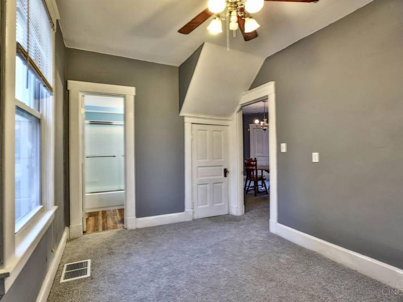 3232 Montana Avenue, Cincinnati, OH 45211 Photo 13