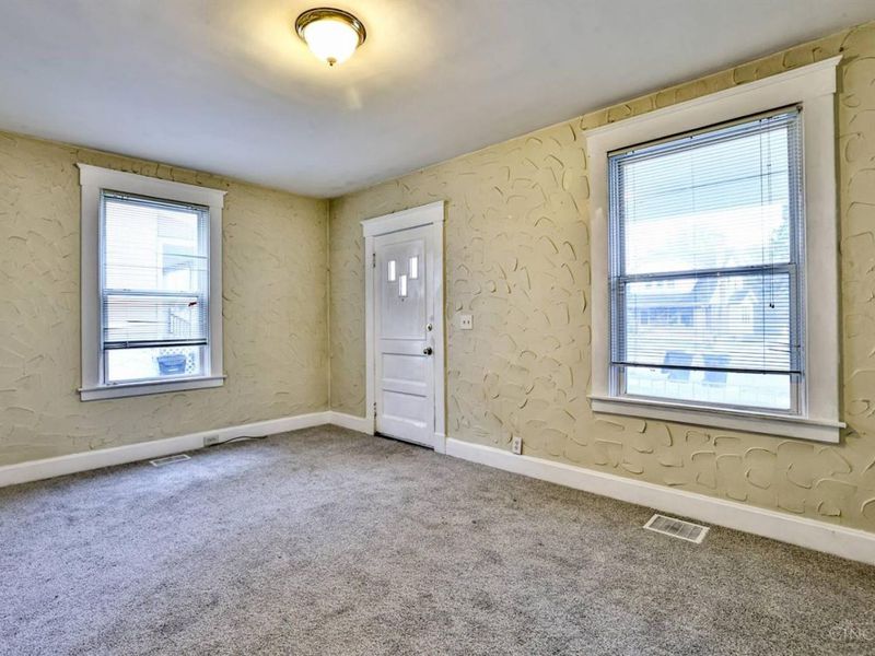 3232 Montana Avenue, Cincinnati, OH 45211 Photo 5