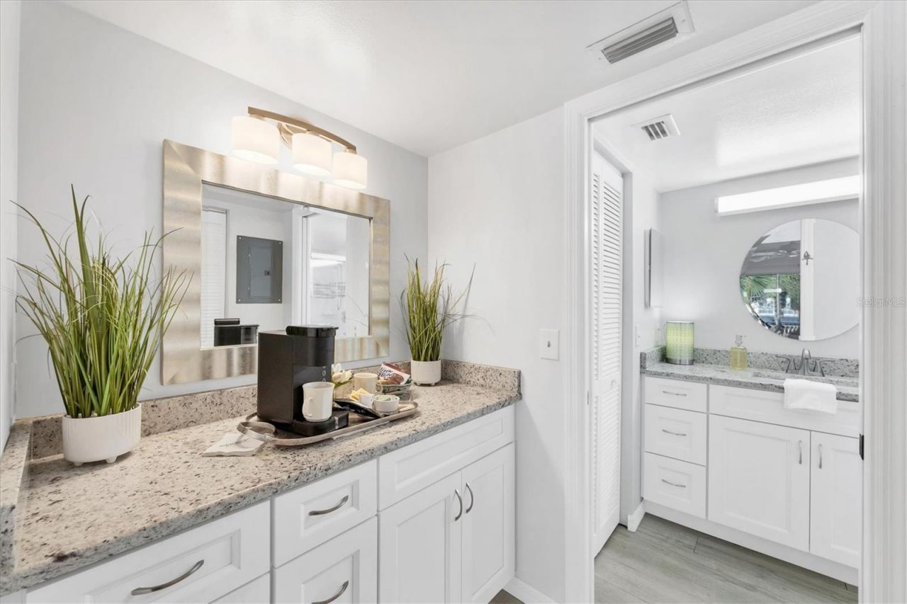 454 Cerromar Road, Unit 275, Venice, FL 34293 Photo