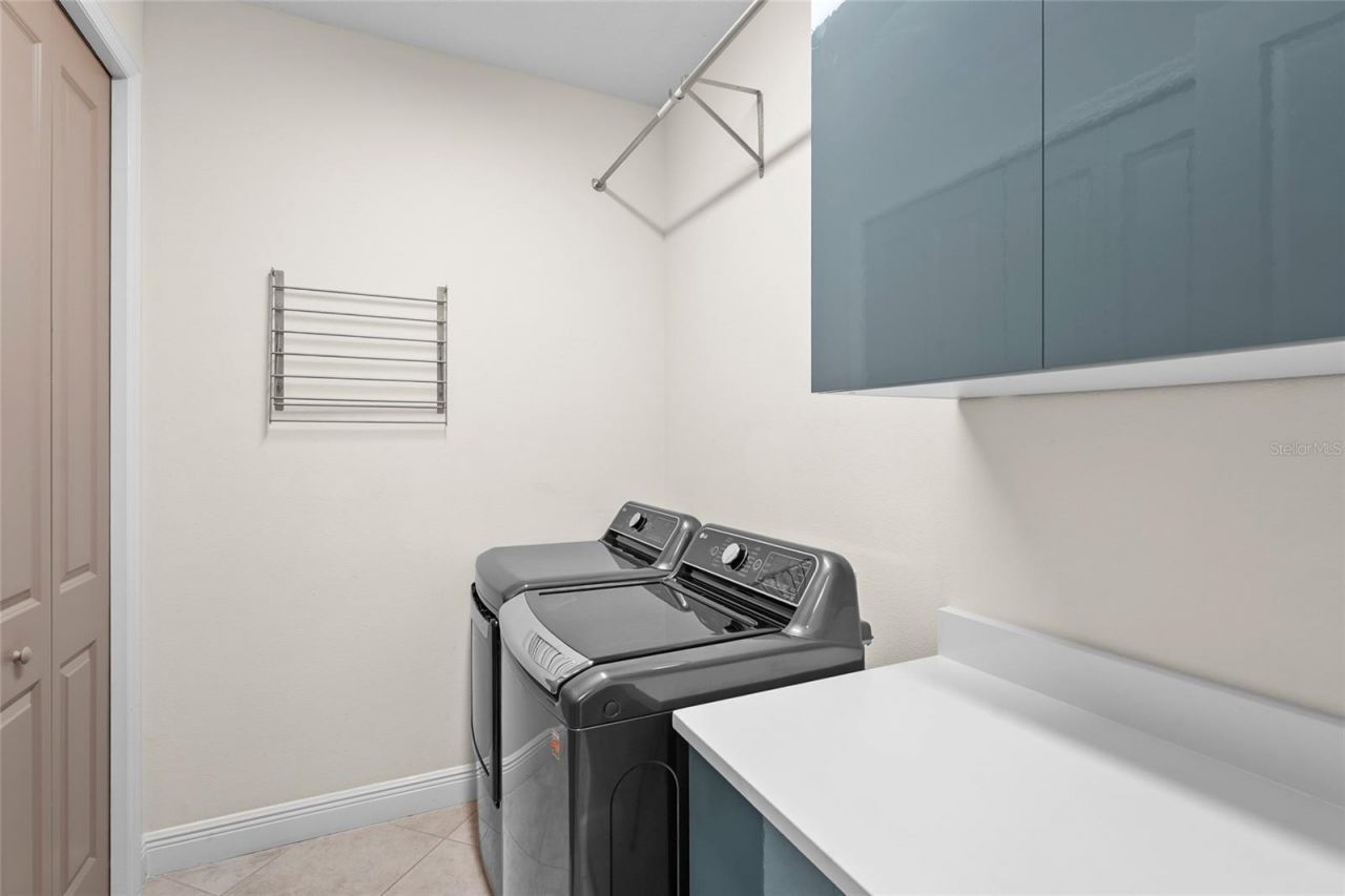 609 Rosemary Circle, Bradenton, FL 34212 Photo