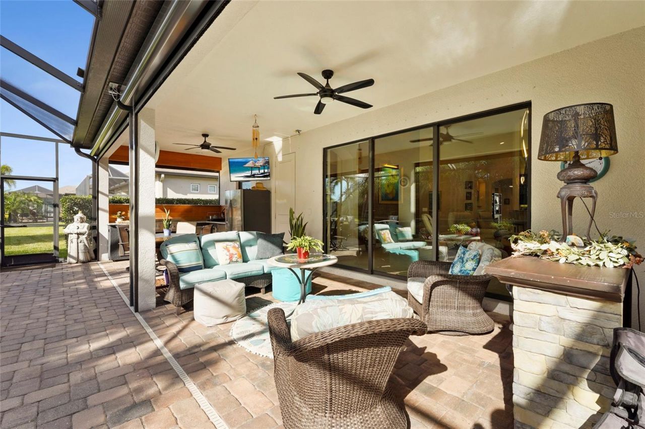 609 Rosemary Circle, Bradenton, FL 34212 Photo