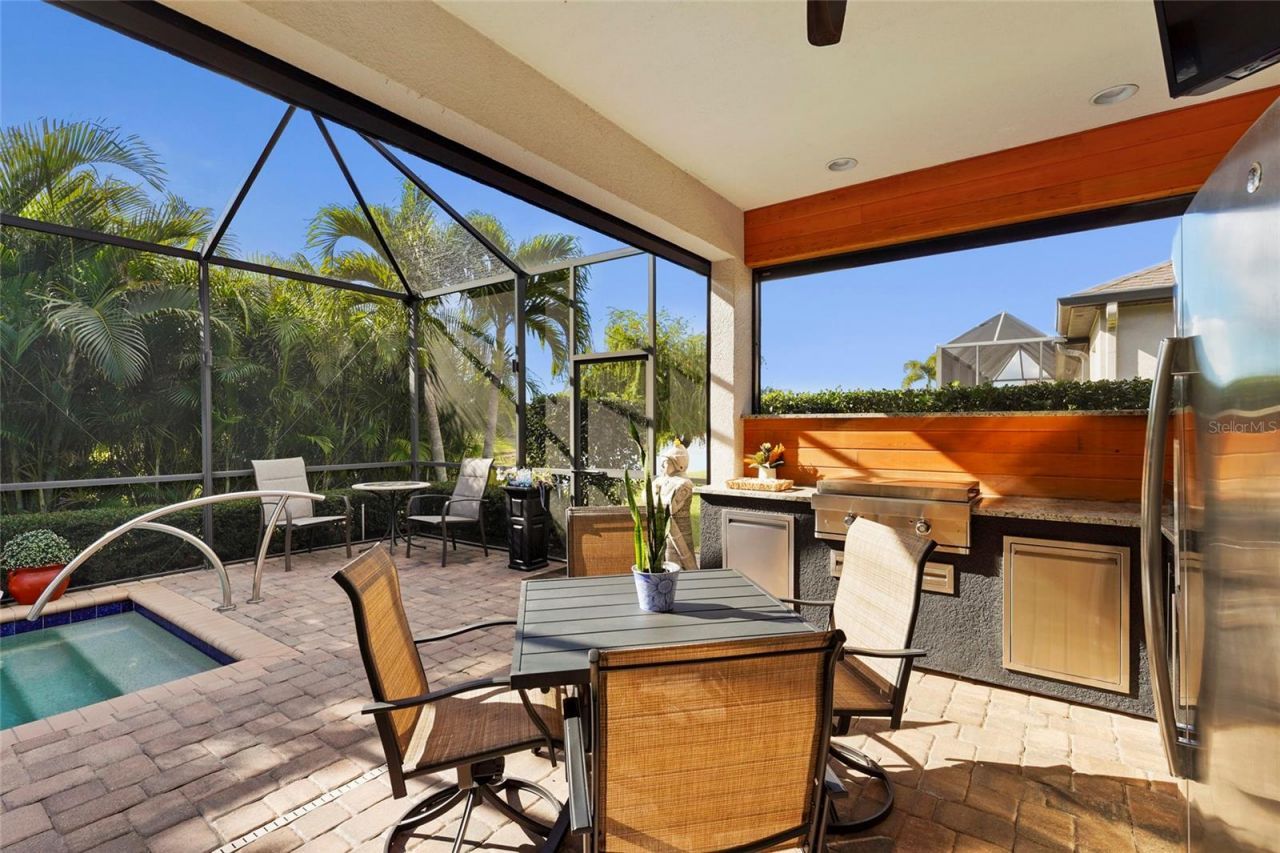 609 Rosemary Circle, Bradenton, FL 34212 Photo