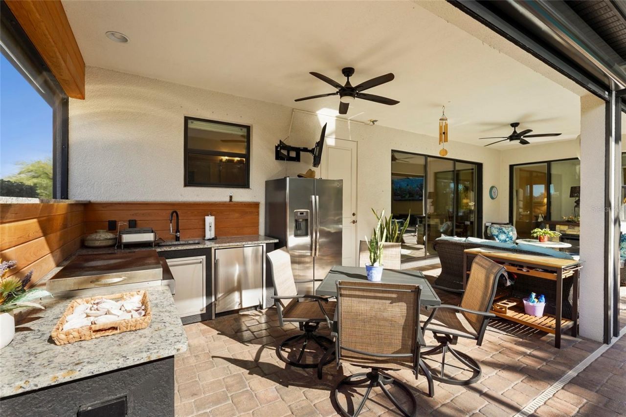 609 Rosemary Circle, Bradenton, FL 34212 Photo