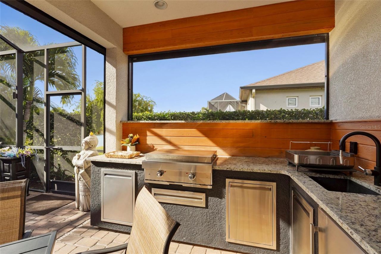 609 Rosemary Circle, Bradenton, FL 34212 Photo